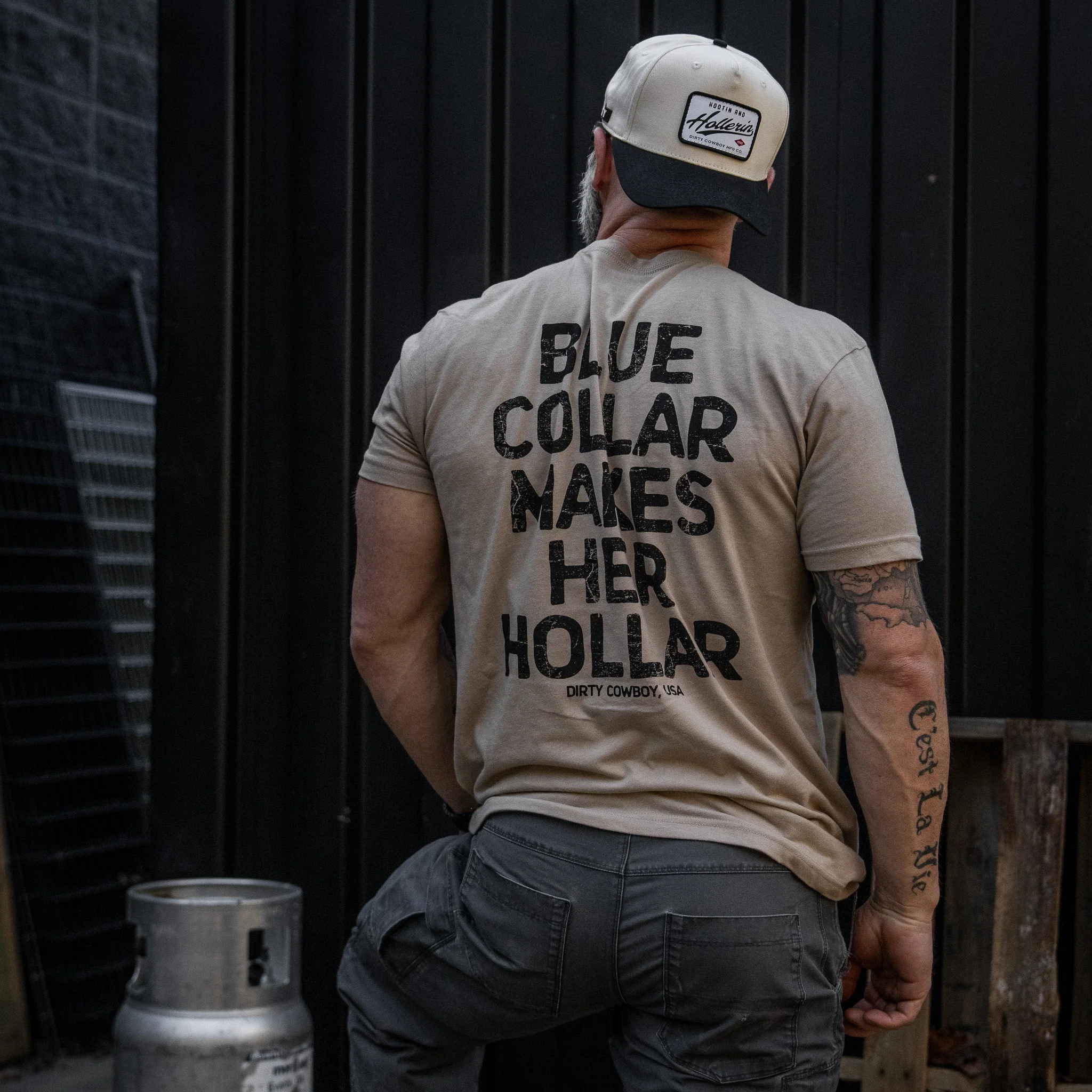 Blue Collar Makes Her Hollar Men's T-Shirt - Image 19