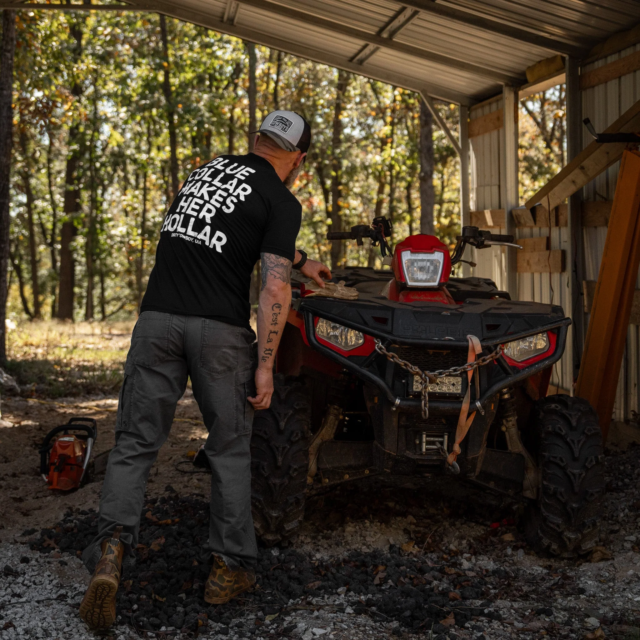 Blue Collar Makes Her Hollar Men's T-Shirt - Image 9