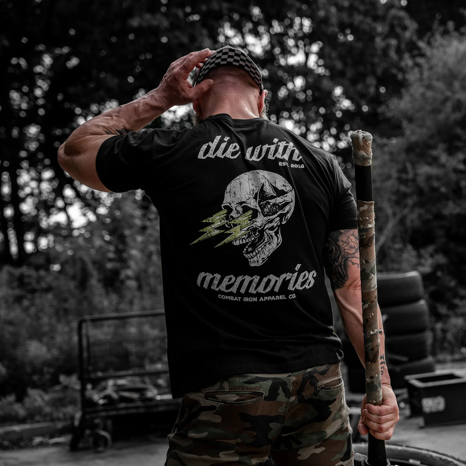 Die With Memories Men's T-Shirt - Image 4