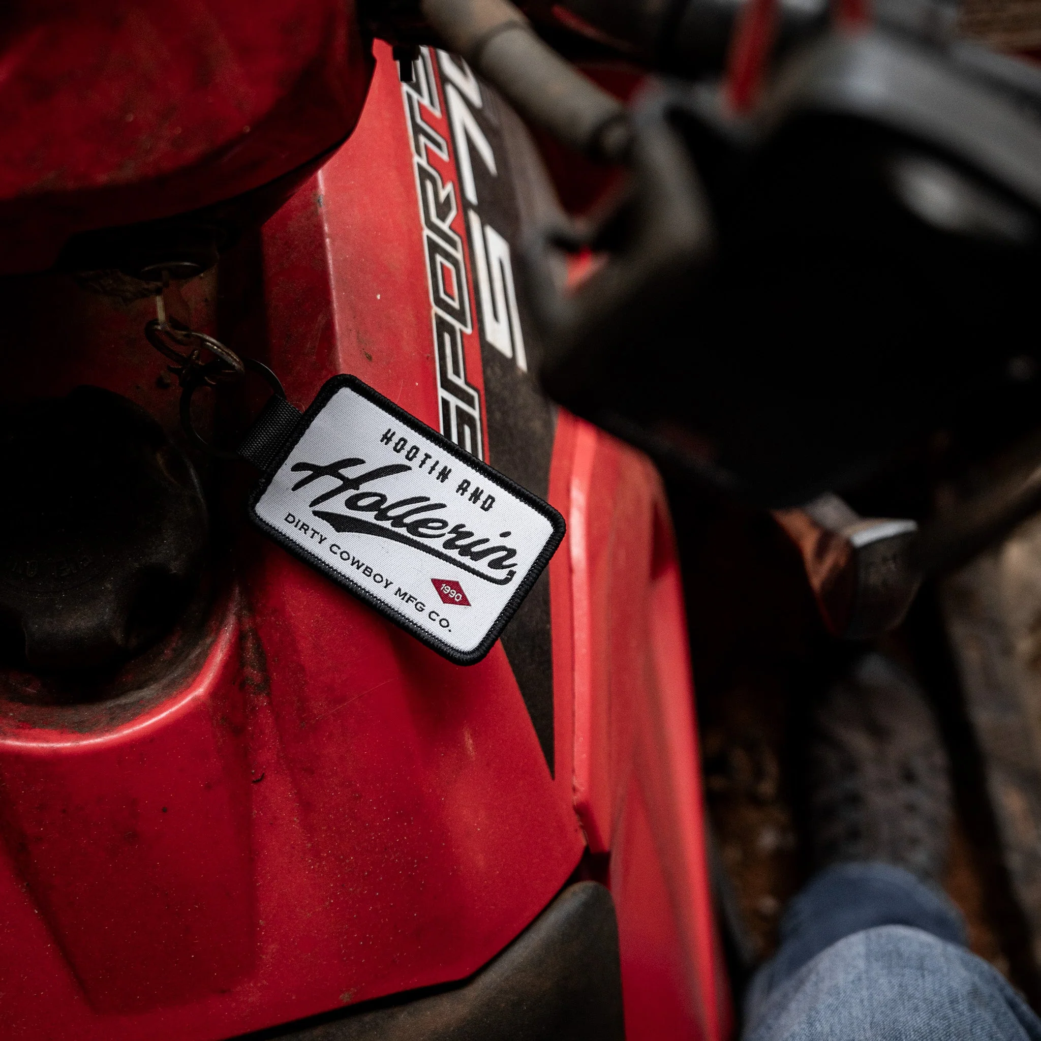 Hootin And Hollerin Flight Tag Keychain - Image 2