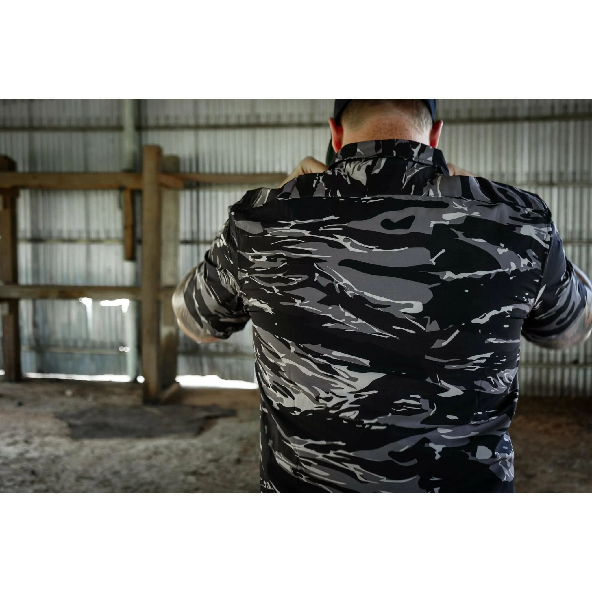 LIGHT WEIGHT BUTTON UP SHORT SLEEVE - Image 13