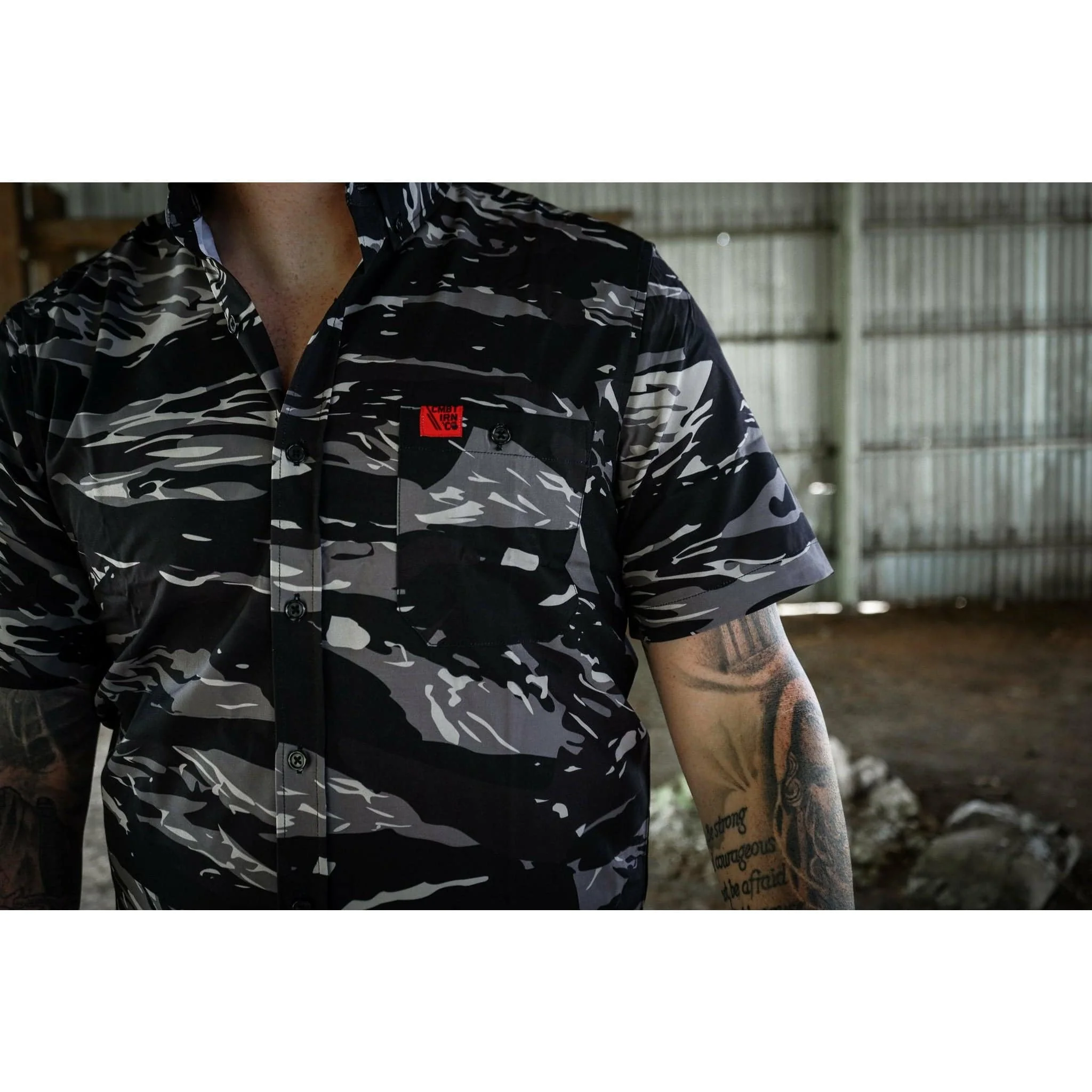 LIGHT WEIGHT BUTTON UP SHORT SLEEVE - Image 5