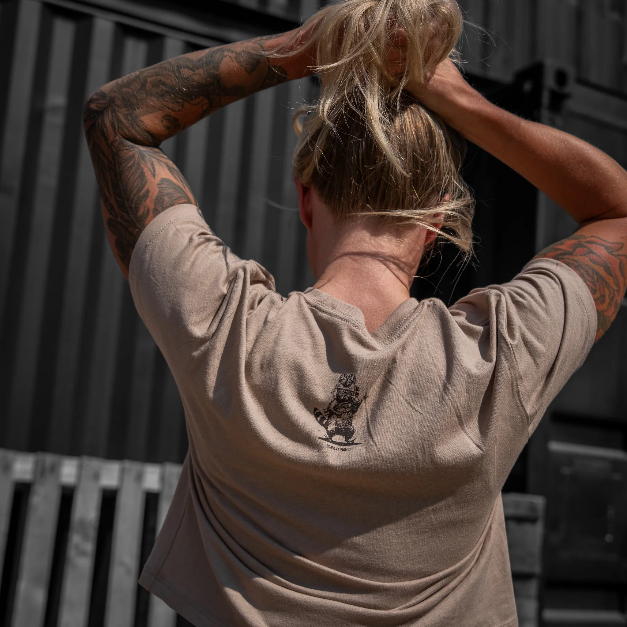 Lil Feral Raccoon Women's Crop T-Shirt - Image 11