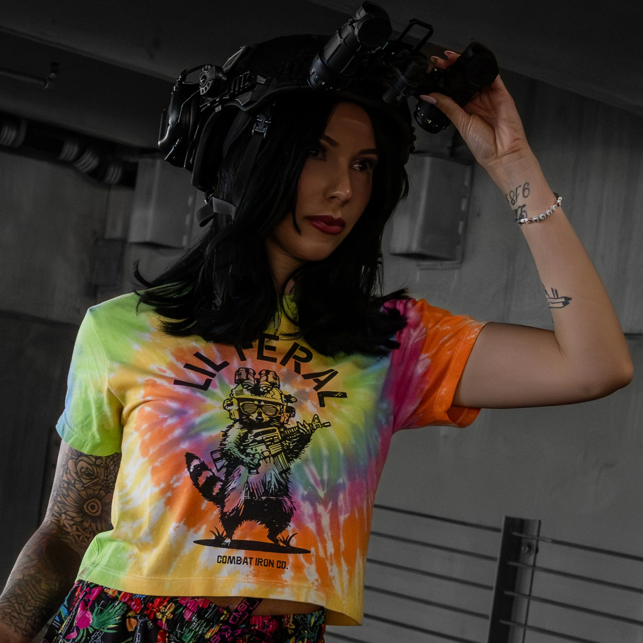Lil Feral Raccoon Women's Crop T-Shirt - Image 16