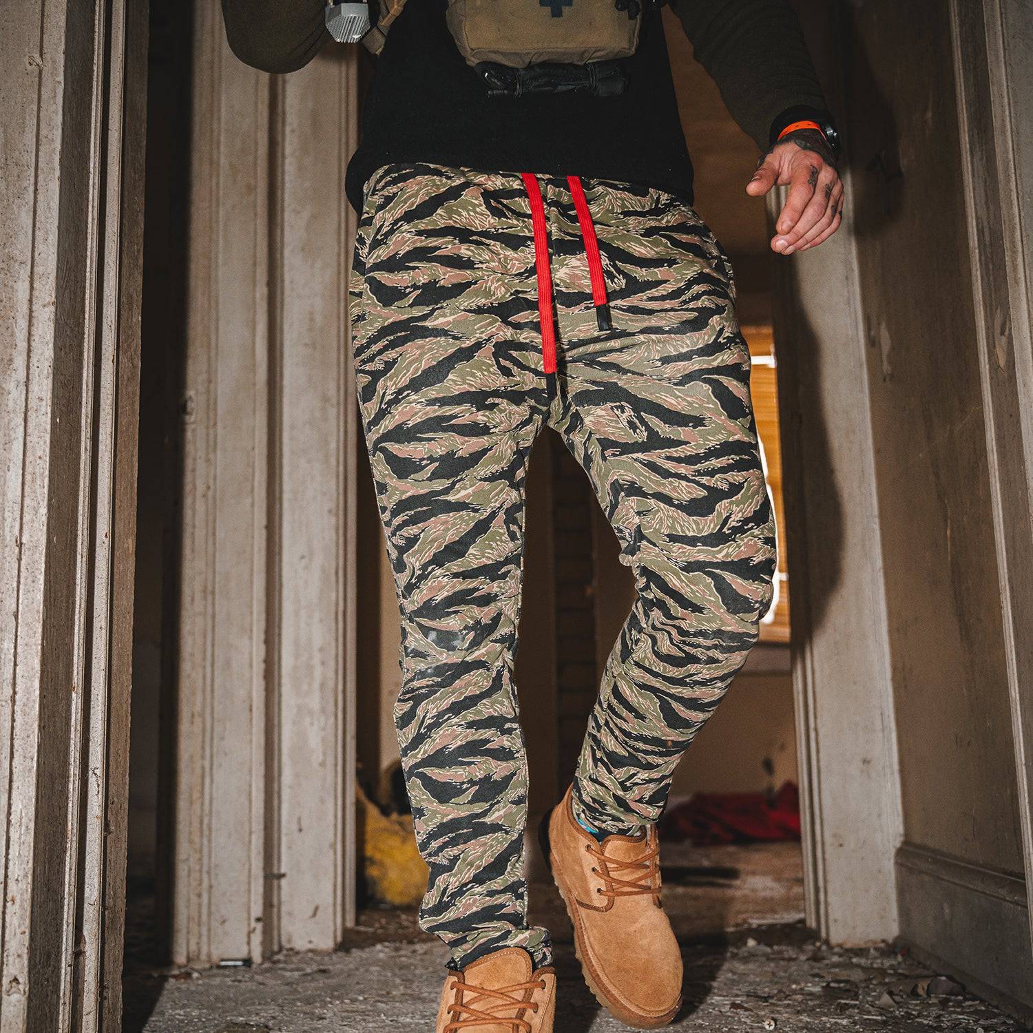 Men's Adjustable Performance Joggers - Image 29