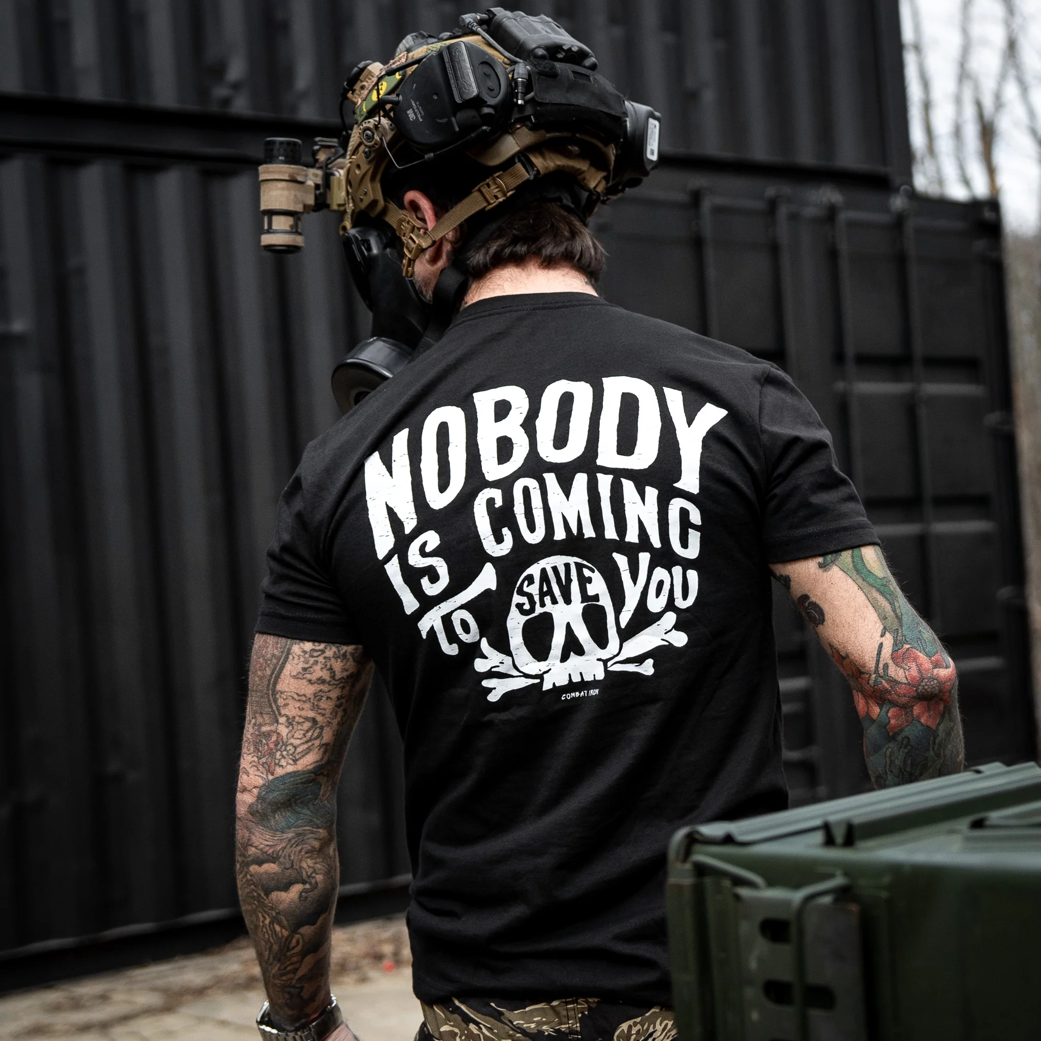 Nobody Is Coming To Save You Skull Men's T-Shirt - Image 8
