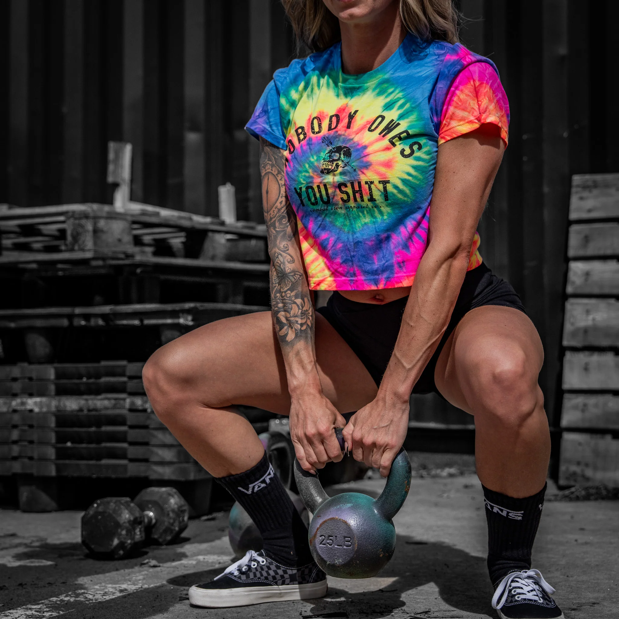 Nobody Owes You Shit Skull Women's Crop T-Shirt - Image 11