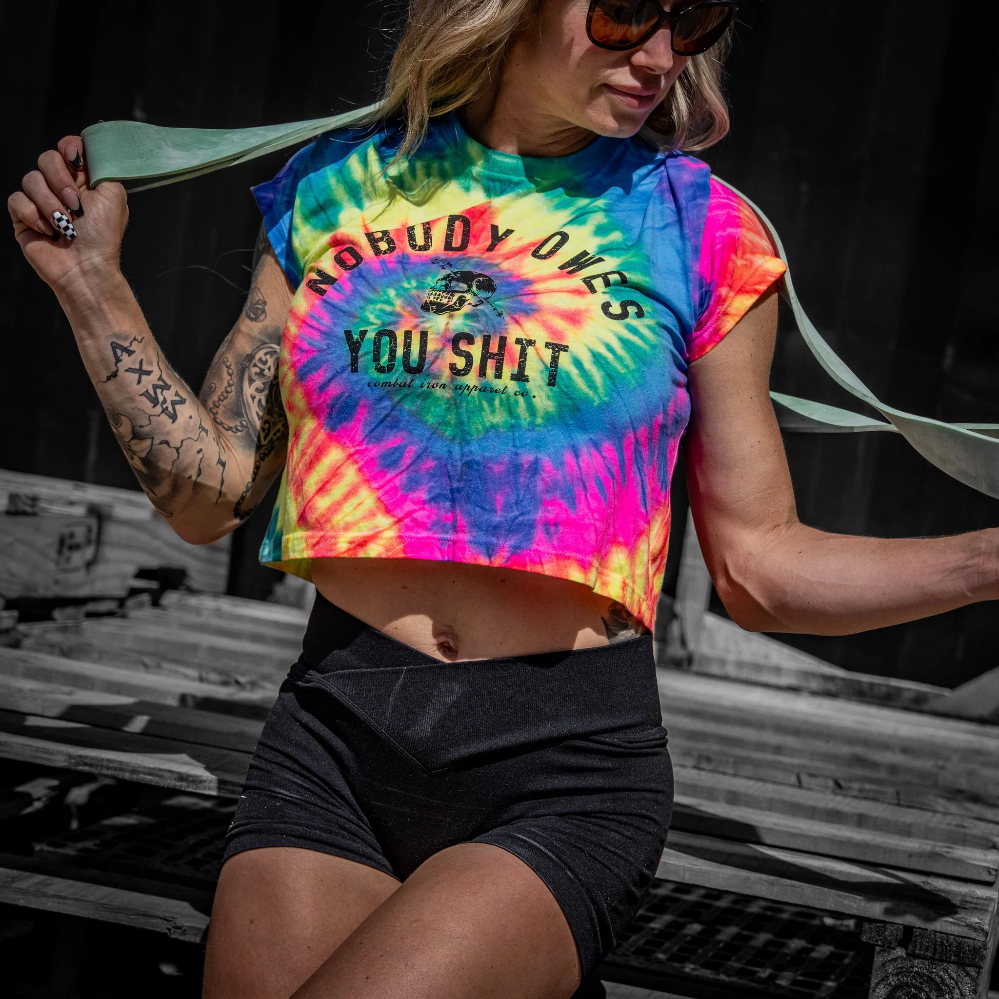 Nobody Owes You Shit Skull Women's Crop T-Shirt - Image 13