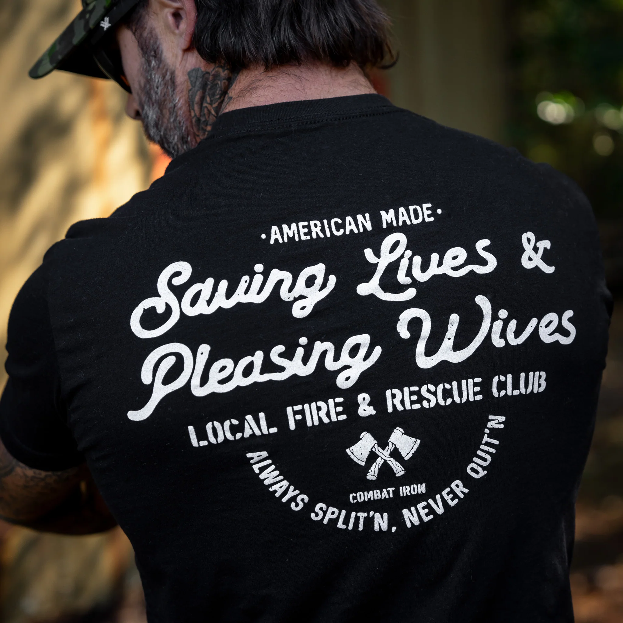 Saving Lives & Pleasing Wives Fire & Rescue Club Men's T-Shirt - Image 9